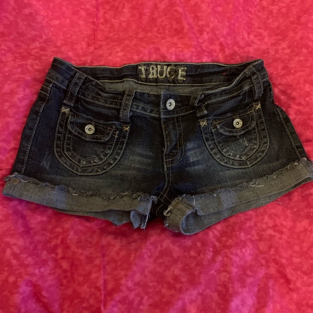 Jean shorts Truce brand